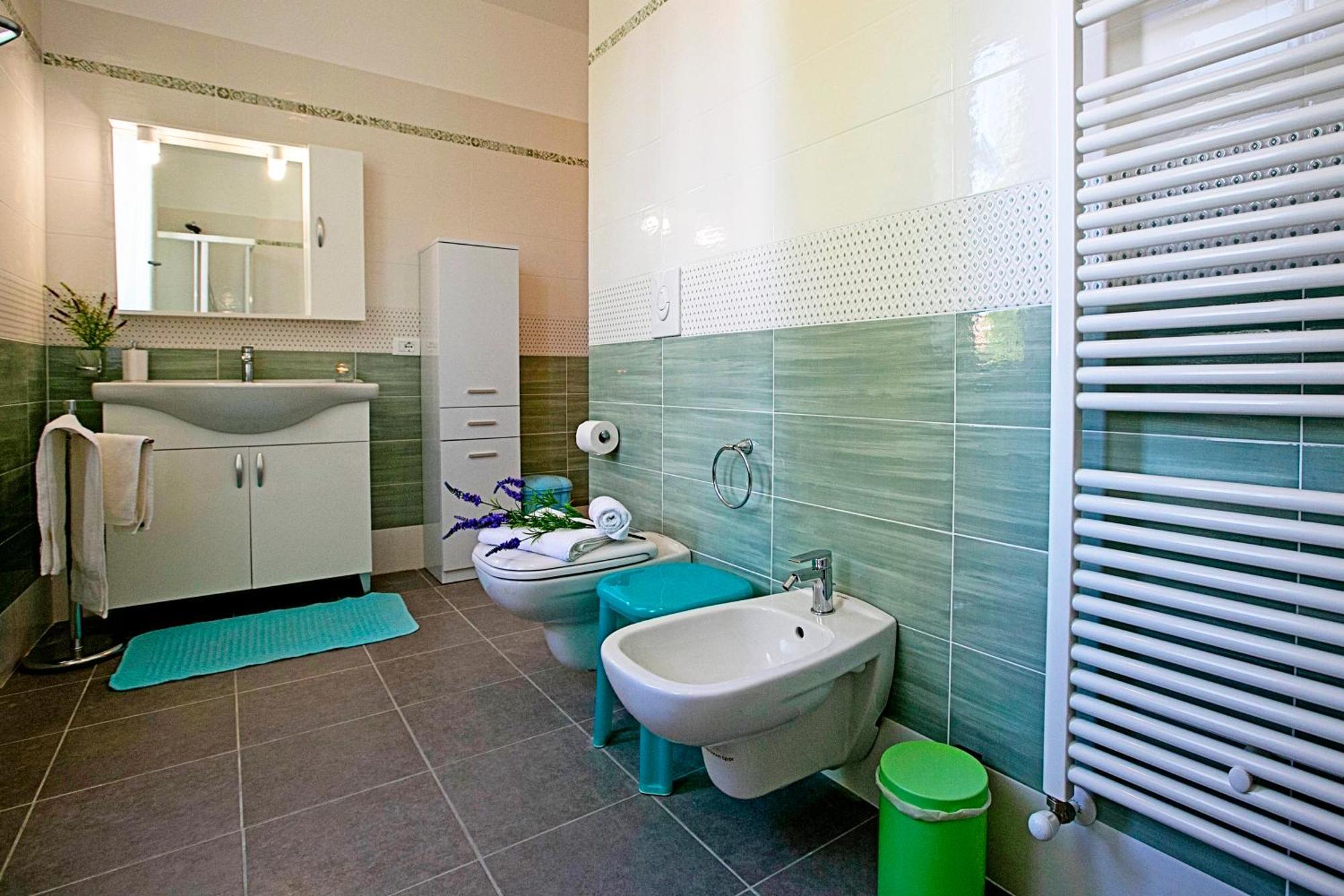 Villa Mimosa - Appartamento 2 - Happy Rentals Desenzano del Garda Ngoại thất bức ảnh