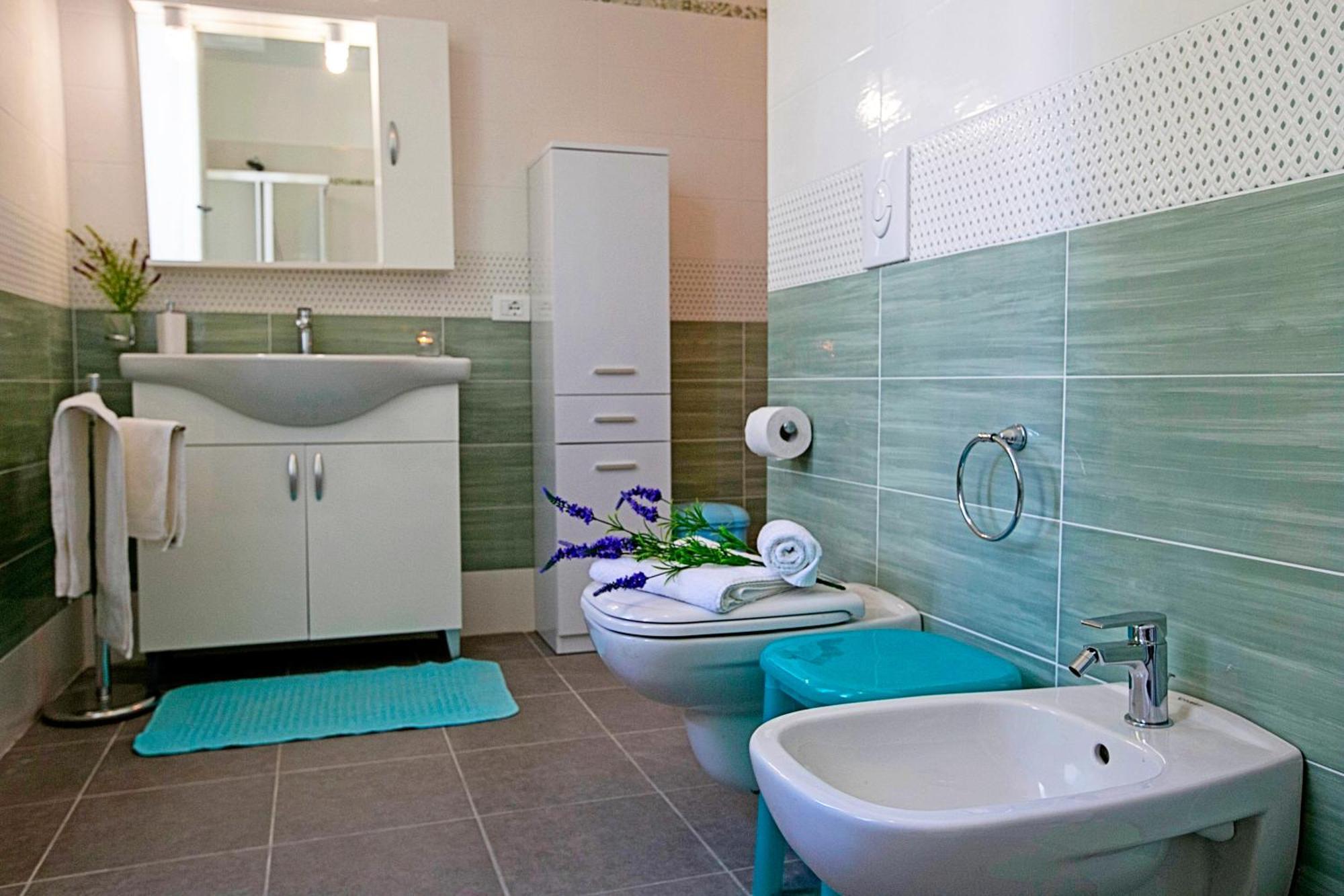 Villa Mimosa - Appartamento 2 - Happy Rentals Desenzano del Garda Ngoại thất bức ảnh
