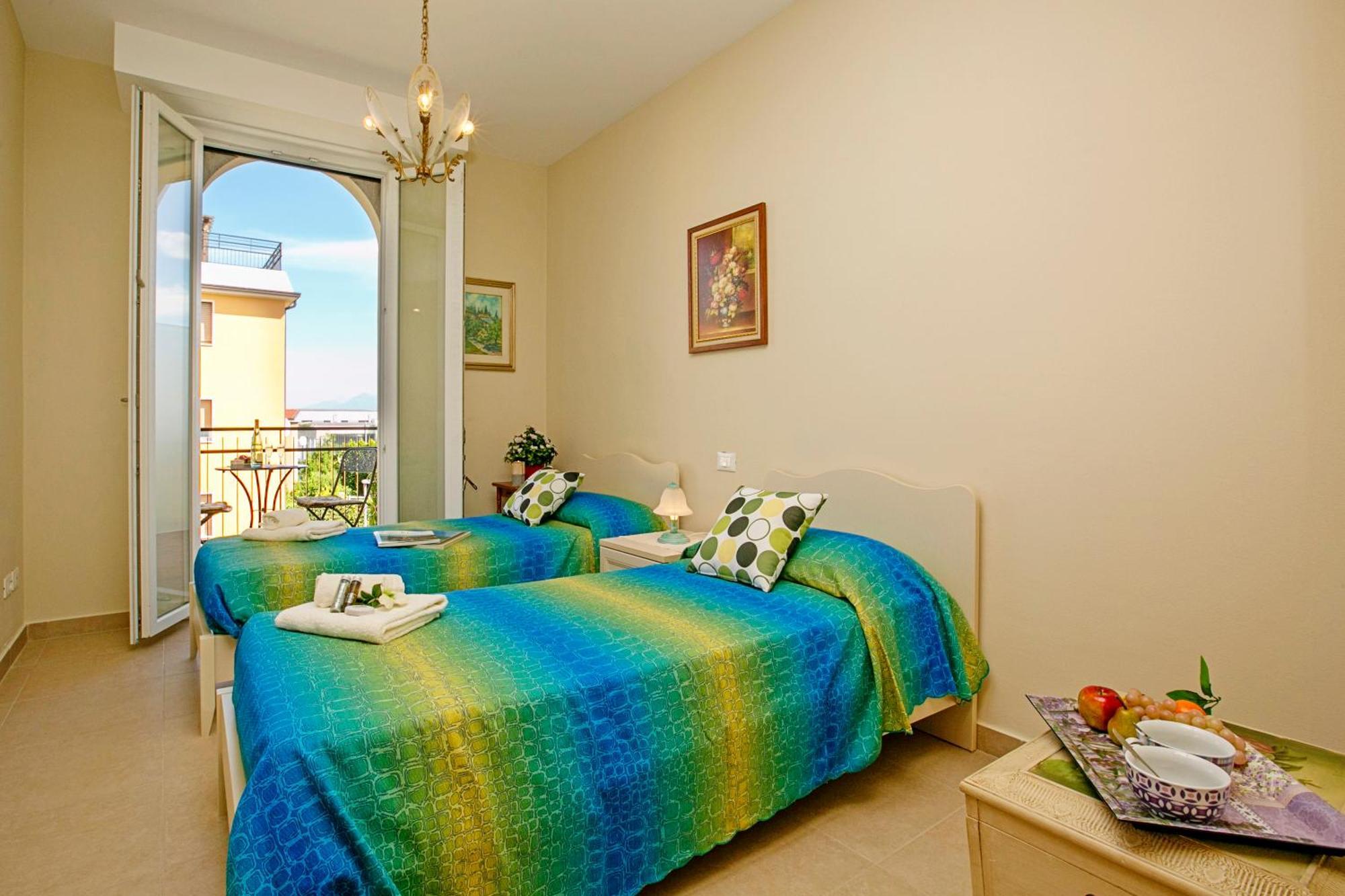 Villa Mimosa - Appartamento 2 - Happy Rentals Desenzano del Garda Ngoại thất bức ảnh